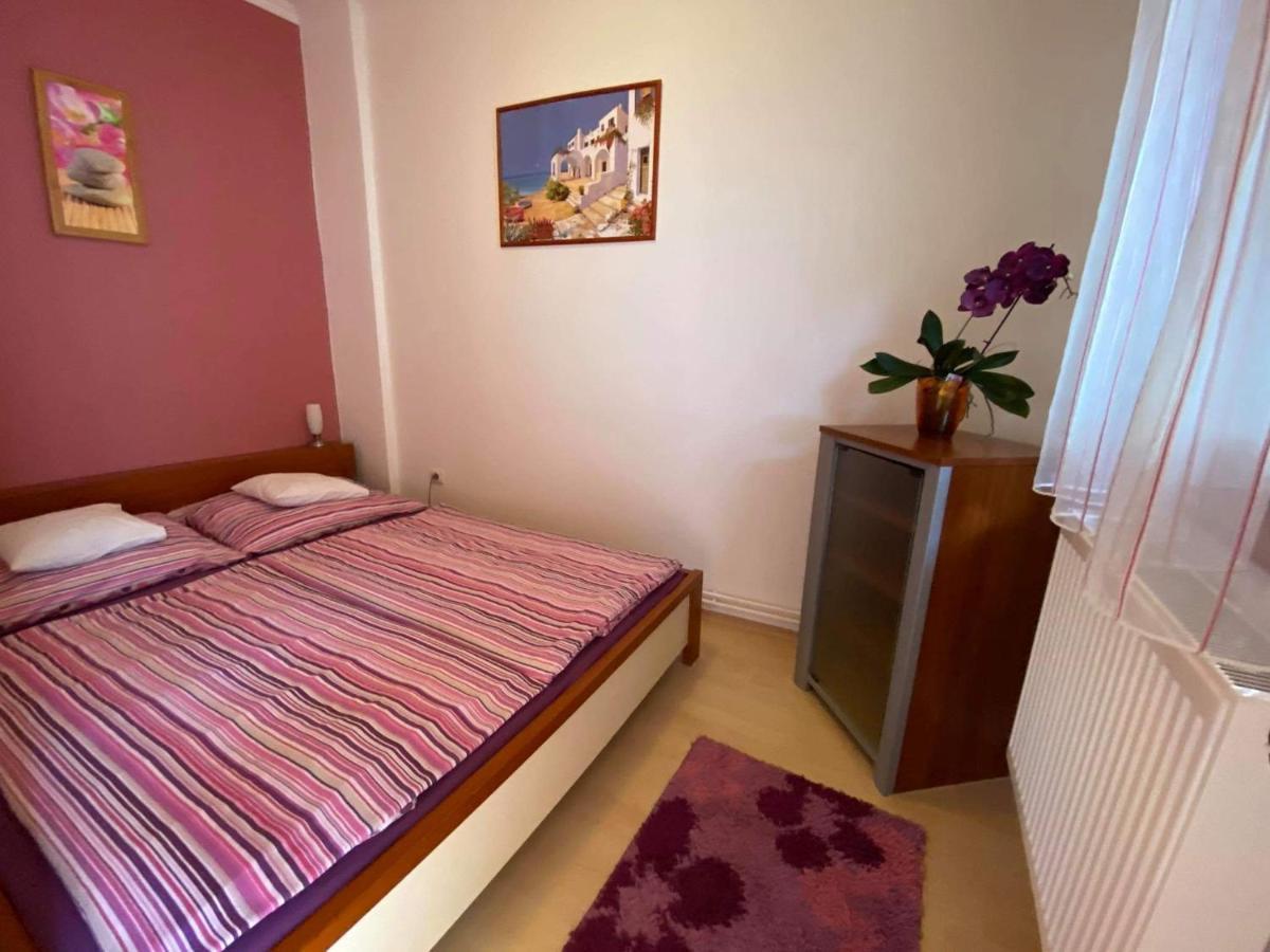 Hellasz Apartman Gyula Zewnętrze zdjęcie