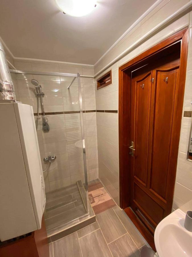 Hellasz Apartman Gyula Zewnętrze zdjęcie